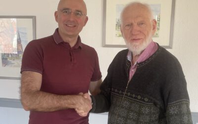 Verabschiedung von Wilfried Süß aus der Vorstandschaft durch unsren 1. Vorstand Jörg Hirsch Verabschiedung von Wilfried Süß aus der Vorstandschaft durch unsren 1. Vorstand Jörg Hirsch